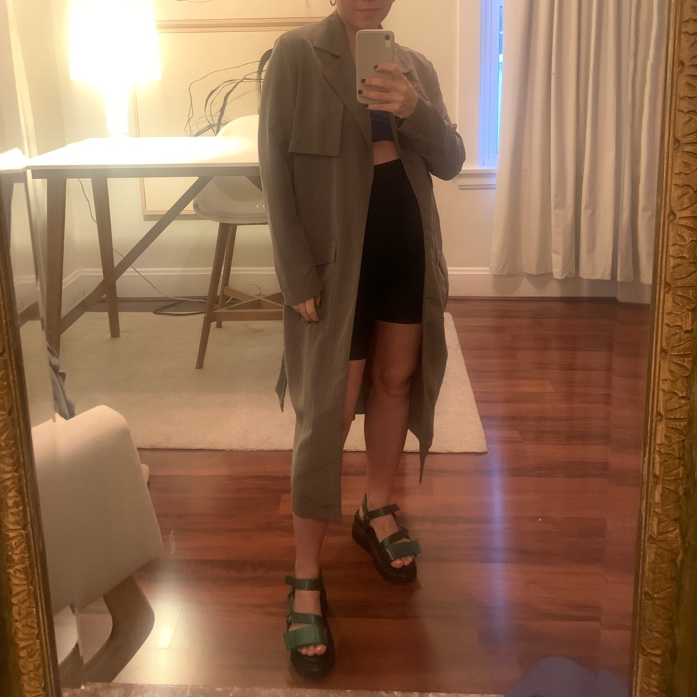 Stunning Veda Lightweight Olive Trench Coat Jacket